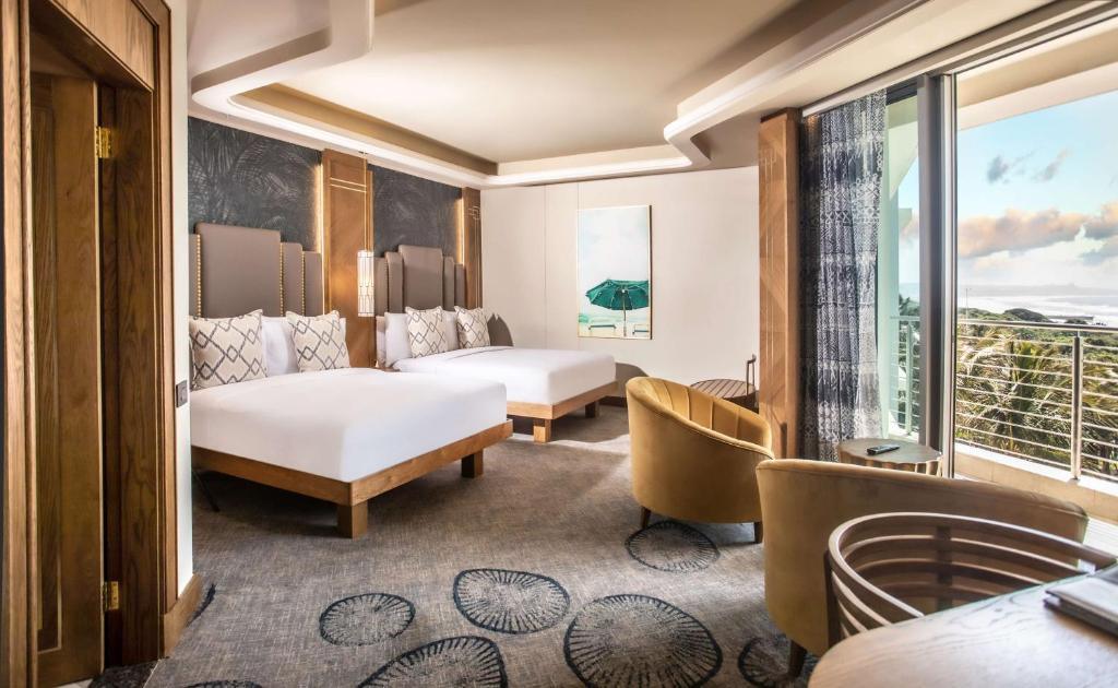 Suncoast Hotel & Towers room interior 2